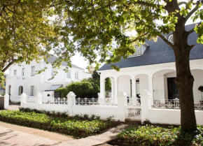 River Manor Boutique Hotel
